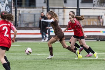 Bild 327 - wBJ FC St. Pauli - Walddoerfer SV : Ergebnis: 3:4